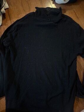 Reformation loose mock neck top small